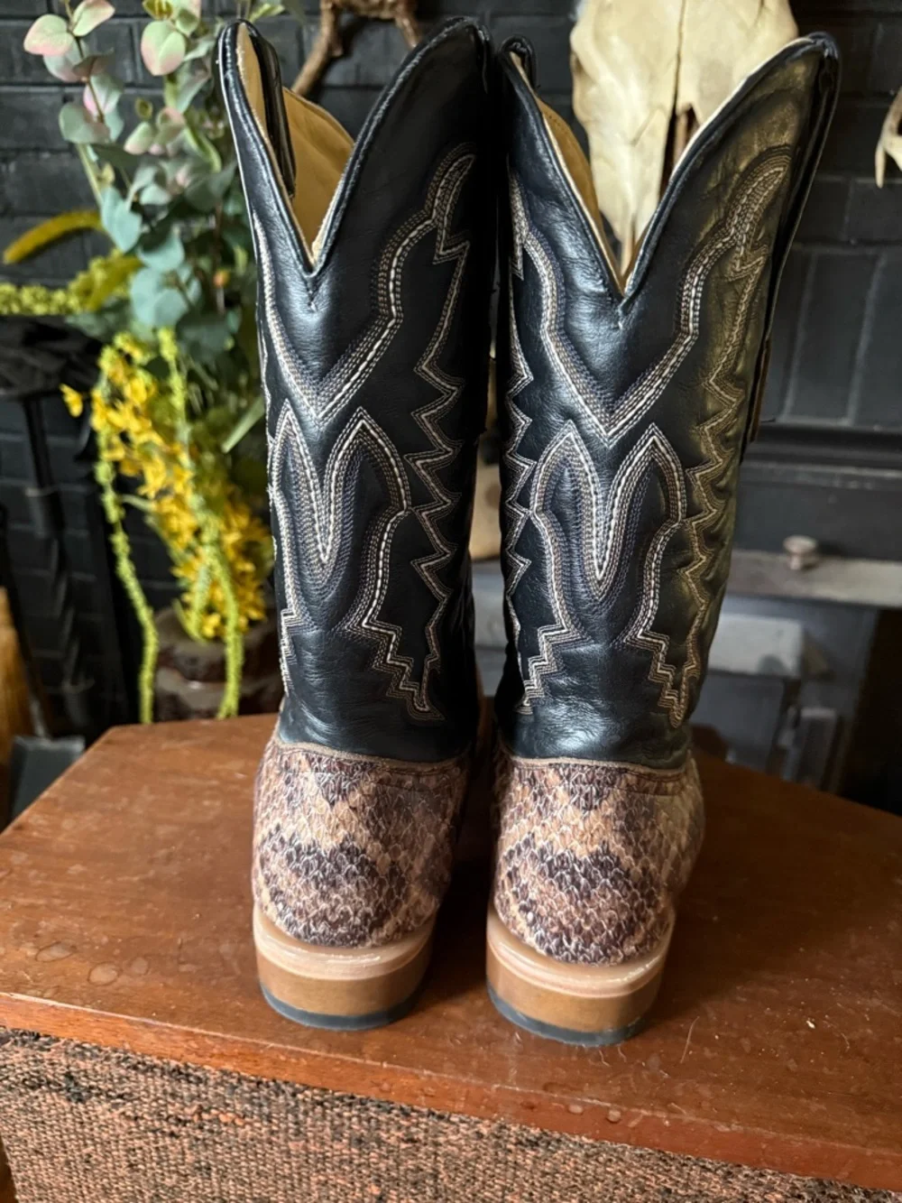Rattlesnake Boots 12D - Picture 3 of 7
